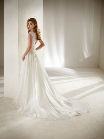 balayi-brautmoden-brautkleider-pronovias-la-sposa-petiteatlantis_petite_c