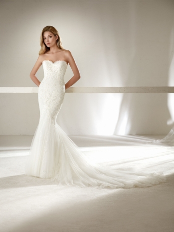 balayi-brautmoden-brautkleider-pronovias-la-sposa-petitedrimea_petite_b