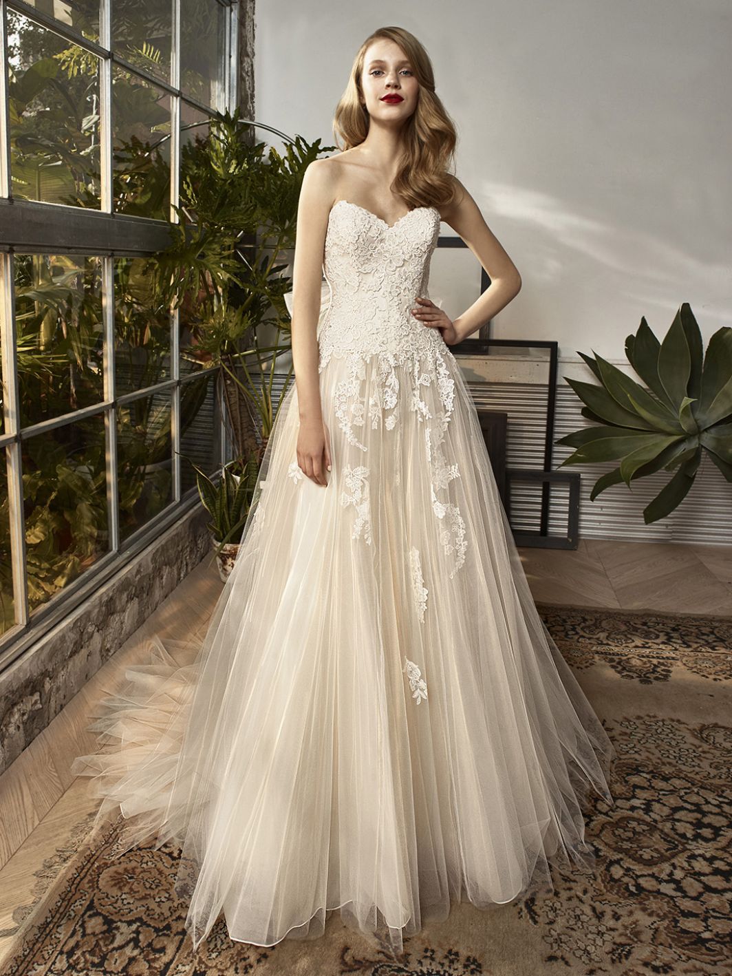 Enzoani Brautmoden Brautkleider Hochzeitskleider Abendkleider Balayi