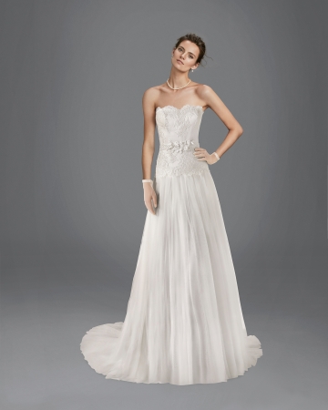 balayi-brautmoden-brautkleider-luna-novias-2018_yago_lunanovias_1