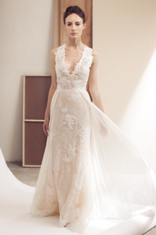 Lusan-Mandongus-2019-Bridal-GINNY-Wedding-Dress-682x1024