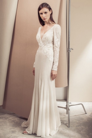 Lusan-Mandongus-2019-Bridal-VIKTORIE-Wedding-Dress-682x1024