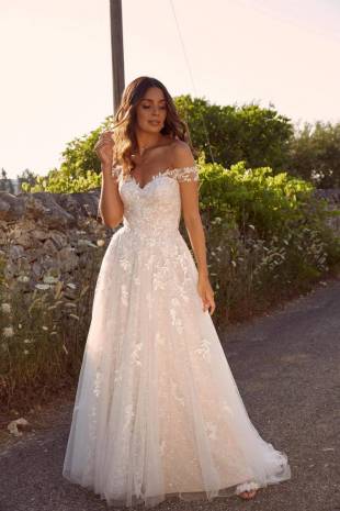 MARCHELLE-ML10609-SWEET-HEART-NECK-FULL-LENGTH-FLORAL-LACE-WITH-OFF-THE-SHOULDER-STRAPS-WEDDING-DRESS-MADI-LANE-BRIDAL1-1